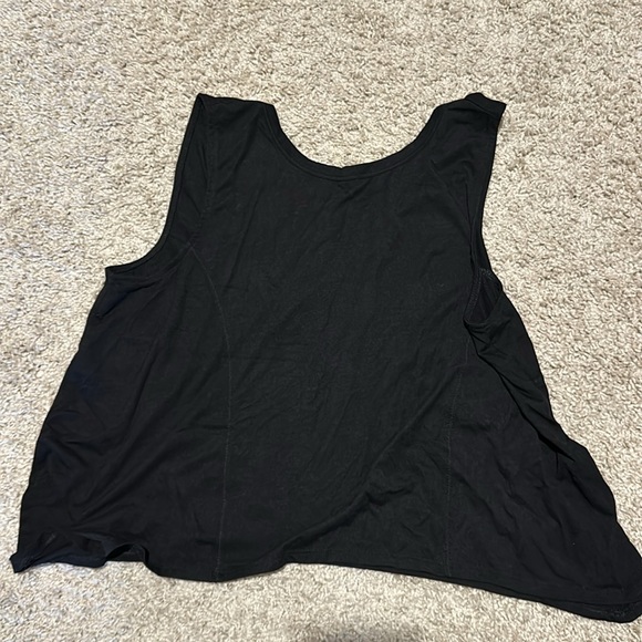 Black workout top - Picture 3 of 4